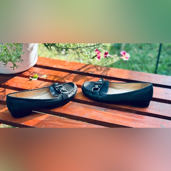 Coach Turn Lock Accented Genuine Leather Loafers SZ US 7B - Picture 9 of 14